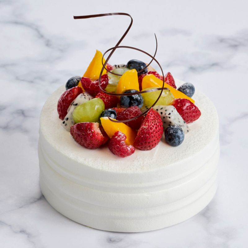 Oreo Mousse Cake - Inside BruCrew Life in 2023 | Oreo mousse, Mousse  recipes, Angel food cake desserts